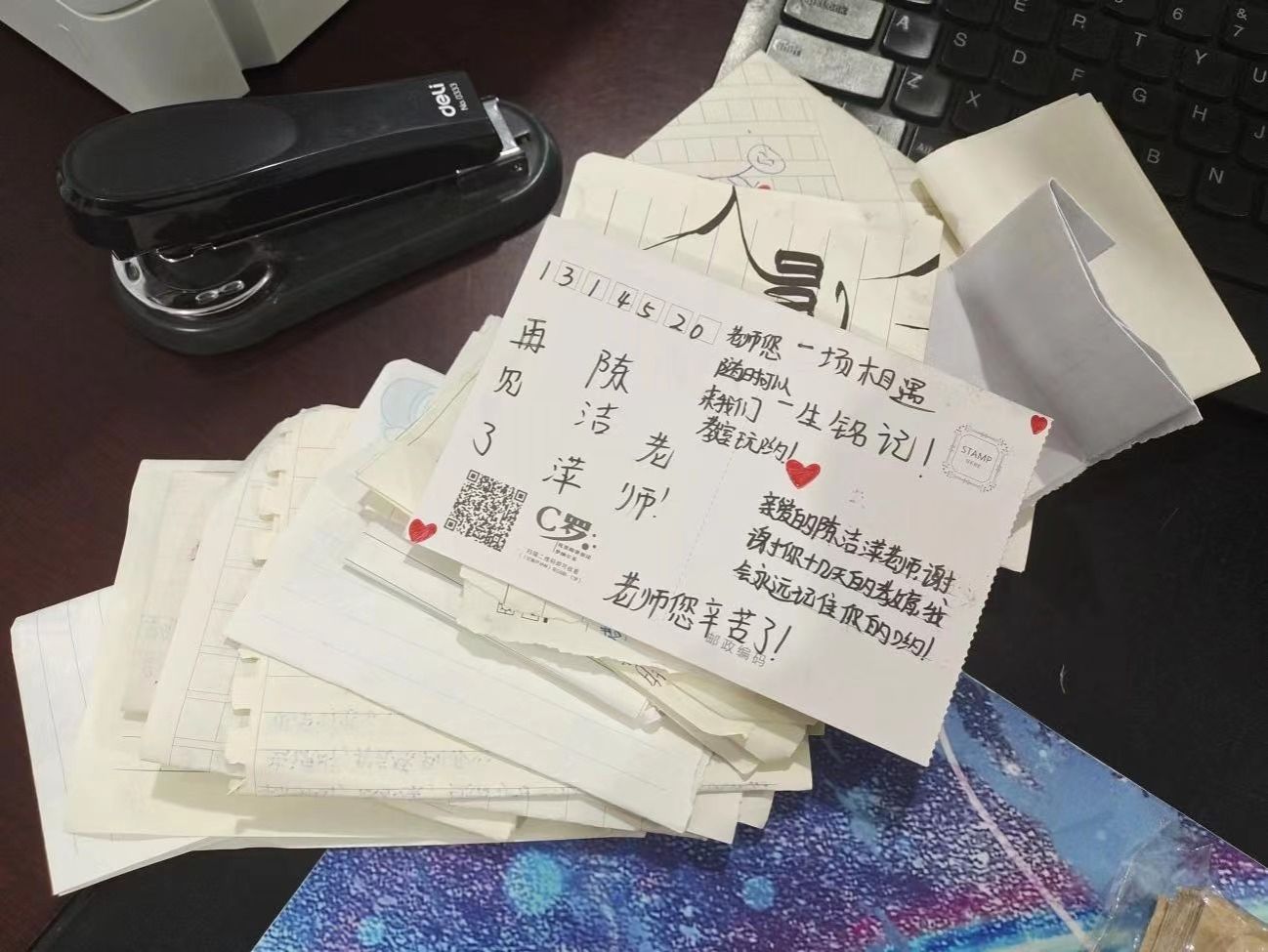 孩子们给陈洁萍的信件.jpg 孩子们给陈洁萍的信件.jpg