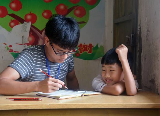 说明: c:\users\dell\appdata\local\microsoft\windows\inetcache\content.word\学生与老师.jpg