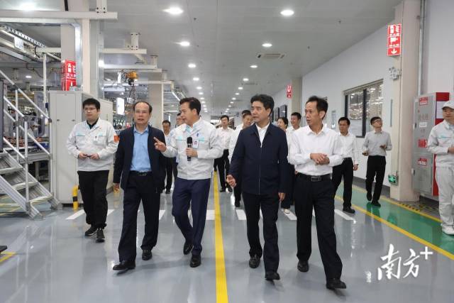 广东工业大学读书班赴广汽埃安开展主题教育。