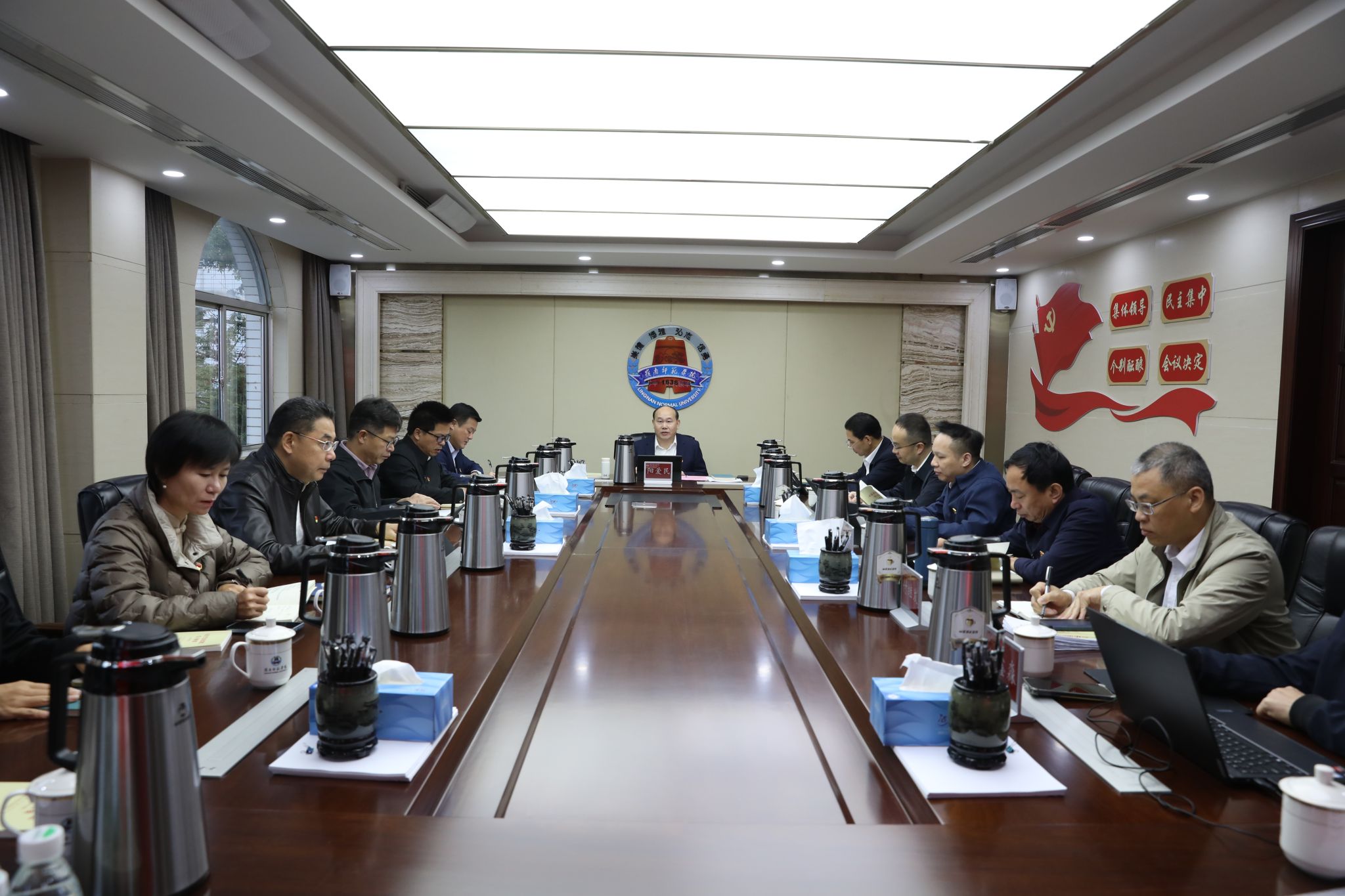 ffc38d603c1a04679186f4ca38340ab3.jpg ffc38d603c1a04679186f4ca38340ab3.jpg