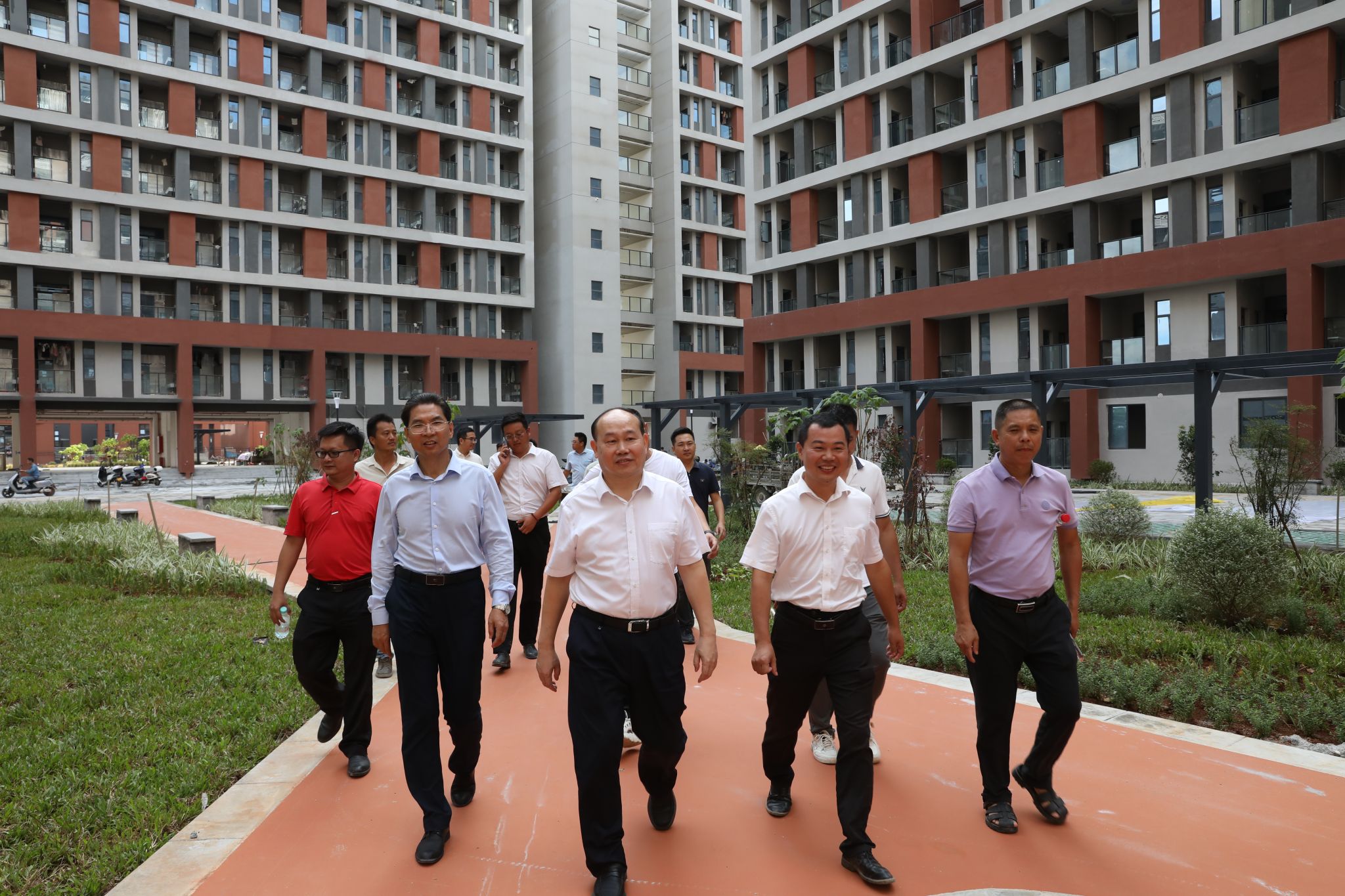 阳校率队调研D2学生宿舍楼DX8A3938.JPG