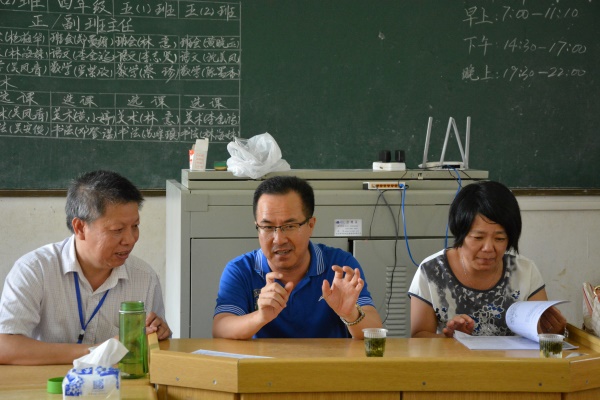 李建彬书记就曙光队反映的困难发表讲话