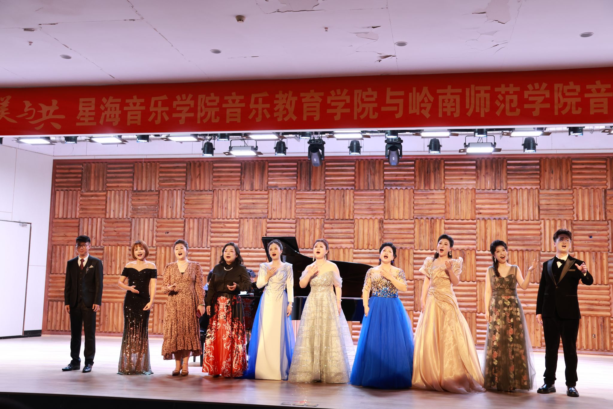 大合唱《我和我的祖国》.jpg 大合唱《我和我的祖国》.jpg