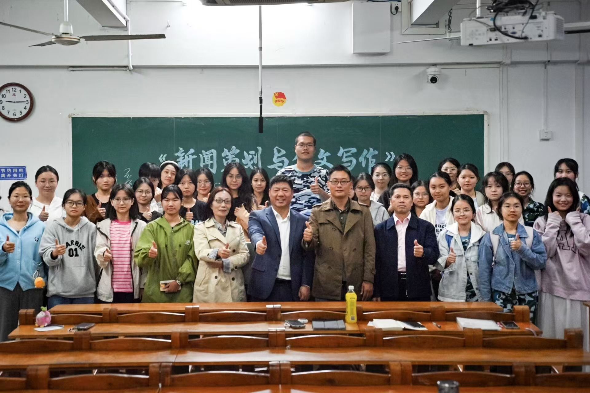 1000003818.jpg 1000003818.jpg