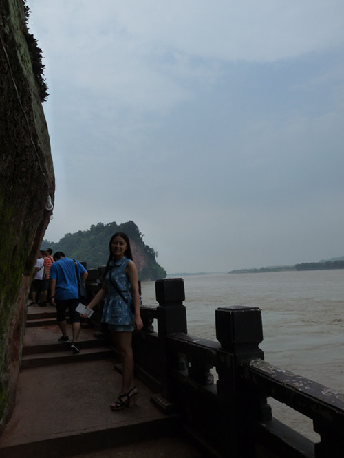 刘燕芬：志愿的道路，累并幸福着