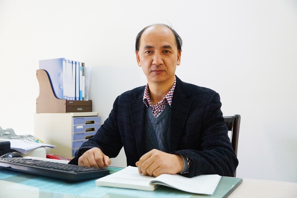 何增光：在思政的舞台上默默耕耘