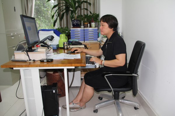 简红华：欢喜做事，用心育人