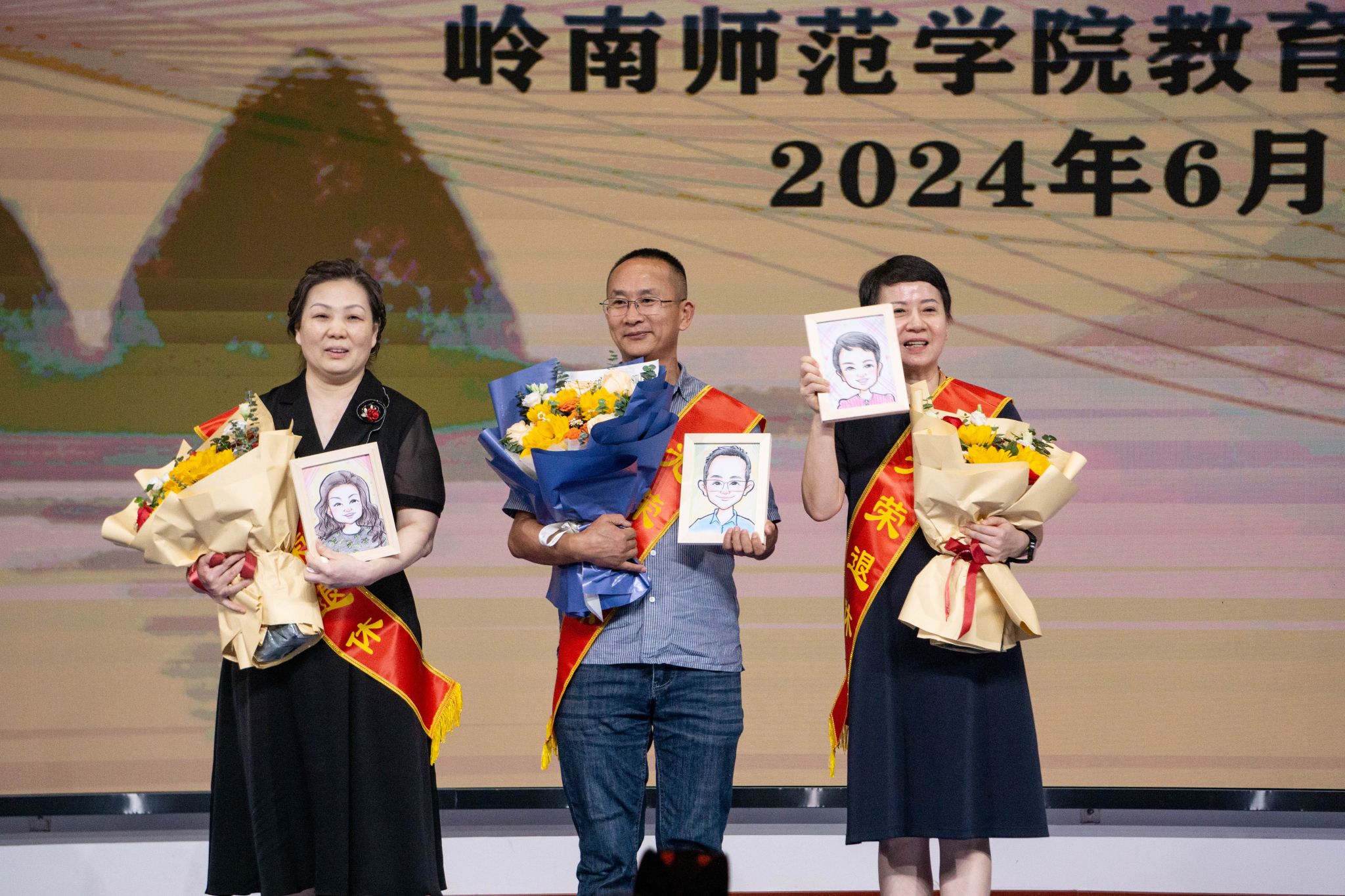 李叶莹摄-60.jpg 李叶莹摄-60.jpg