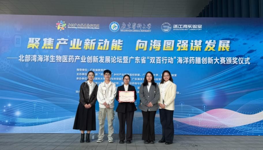 A926B525A9705252CAD72040E0CBACD6.jpg A926B525A9705252CAD72040E0CBACD6.jpg