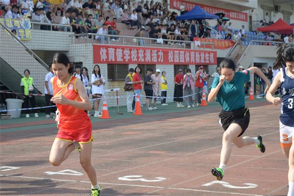 女子50米 (2).jpg 女子50米 (2).jpg