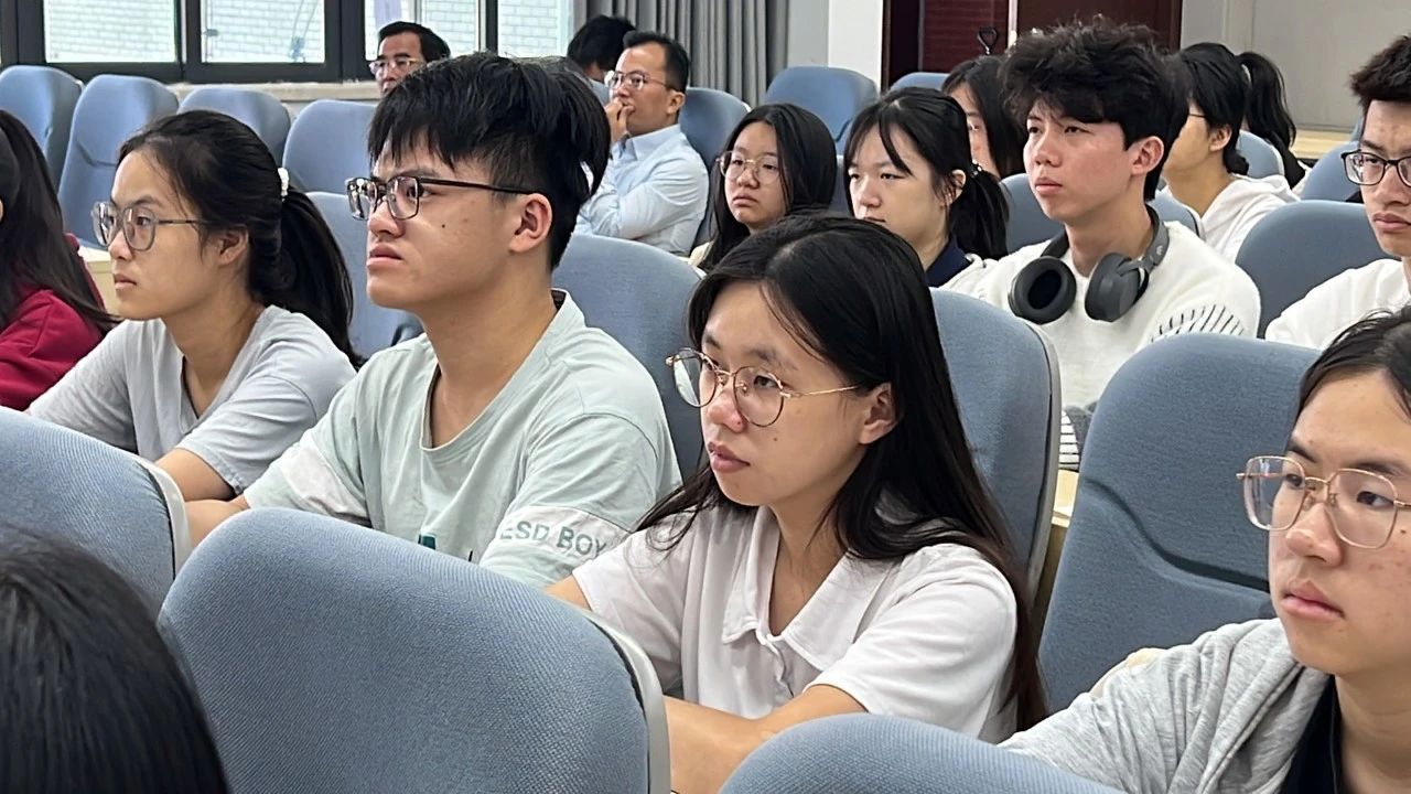 682cb69fc3e3dc81275e134af416fa1d.jpg 682cb69fc3e3dc81275e134af416fa1d.jpg