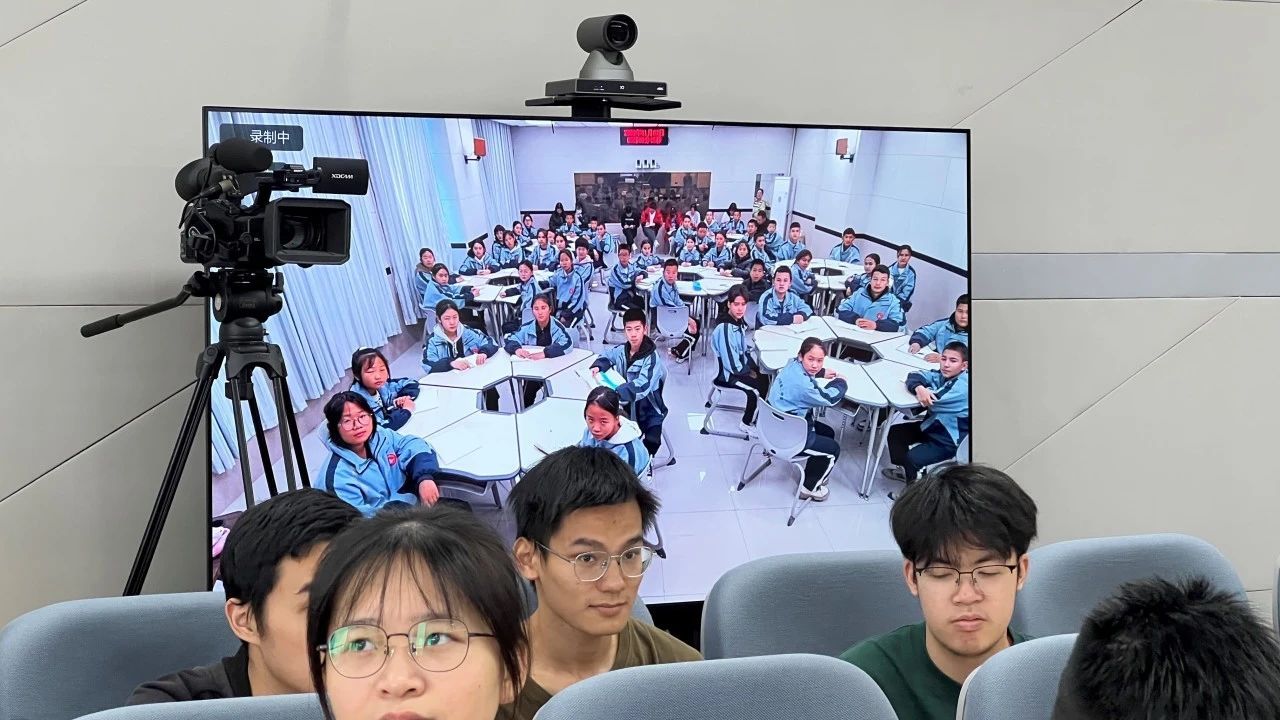 e9d4139745b32a6ab3804596190d355a.jpg e9d4139745b32a6ab3804596190d355a.jpg