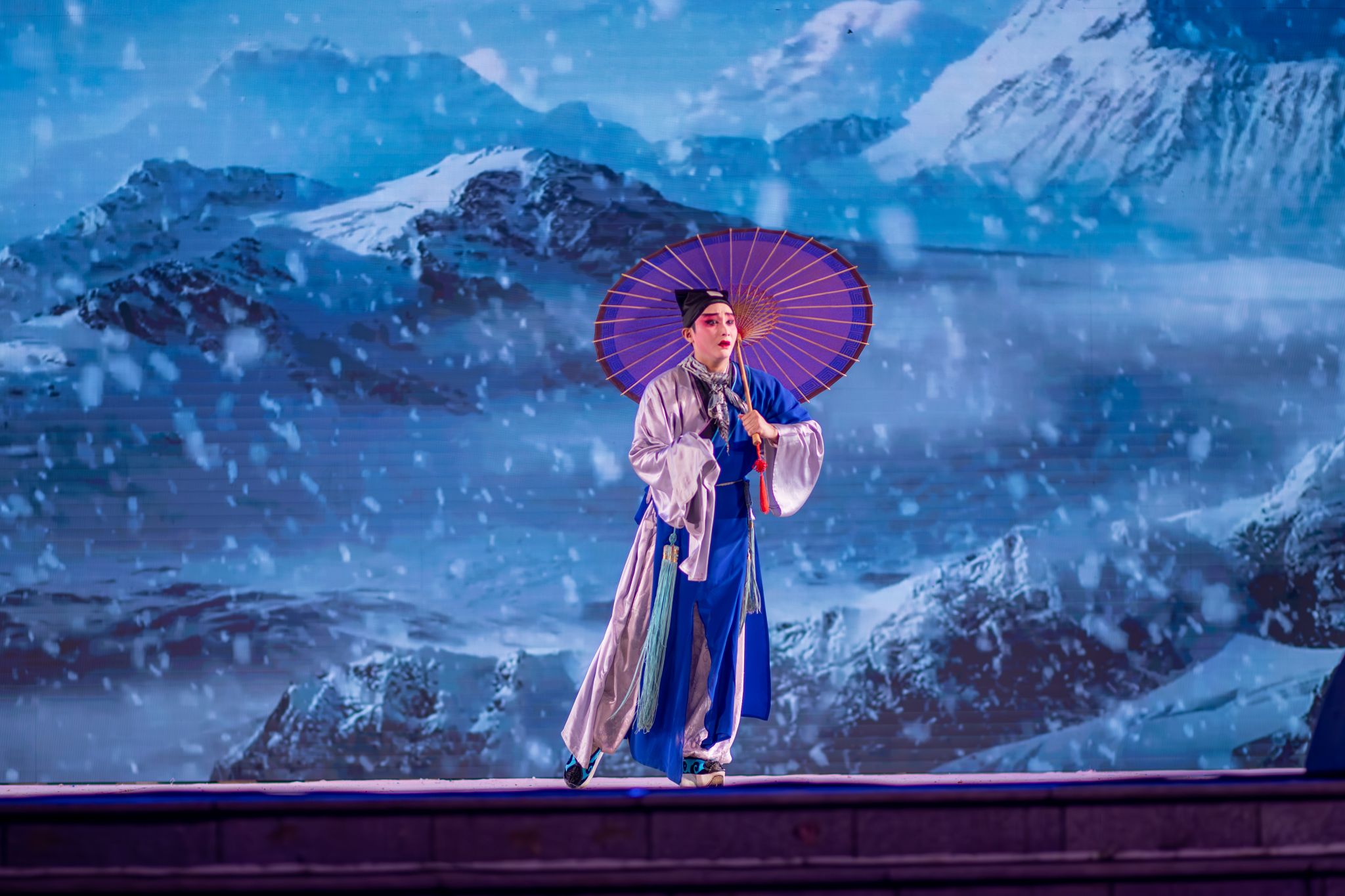 跌雪.jpg 跌雪.jpg