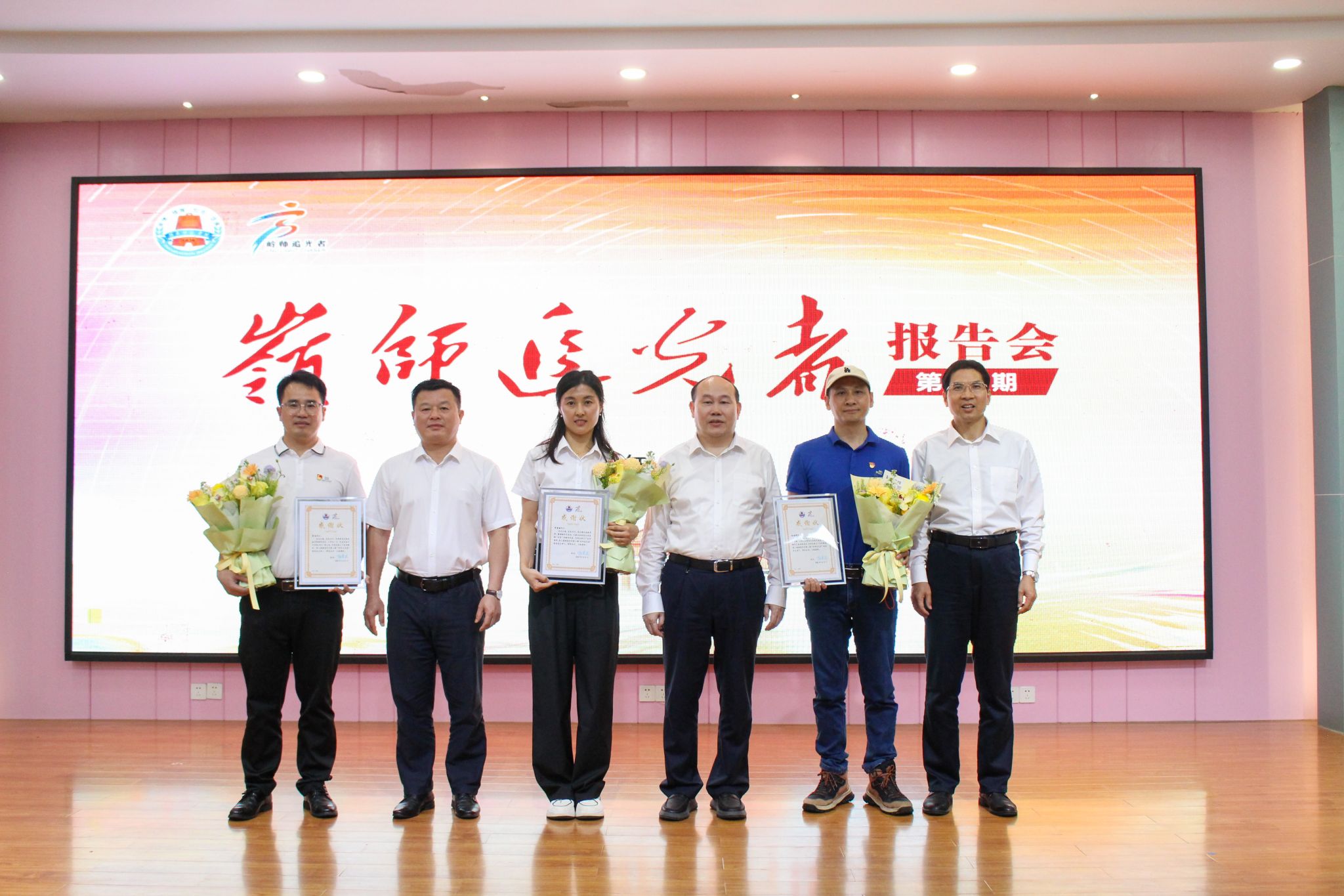 黄海楚摄-22.jpg 黄海楚摄-22.jpg