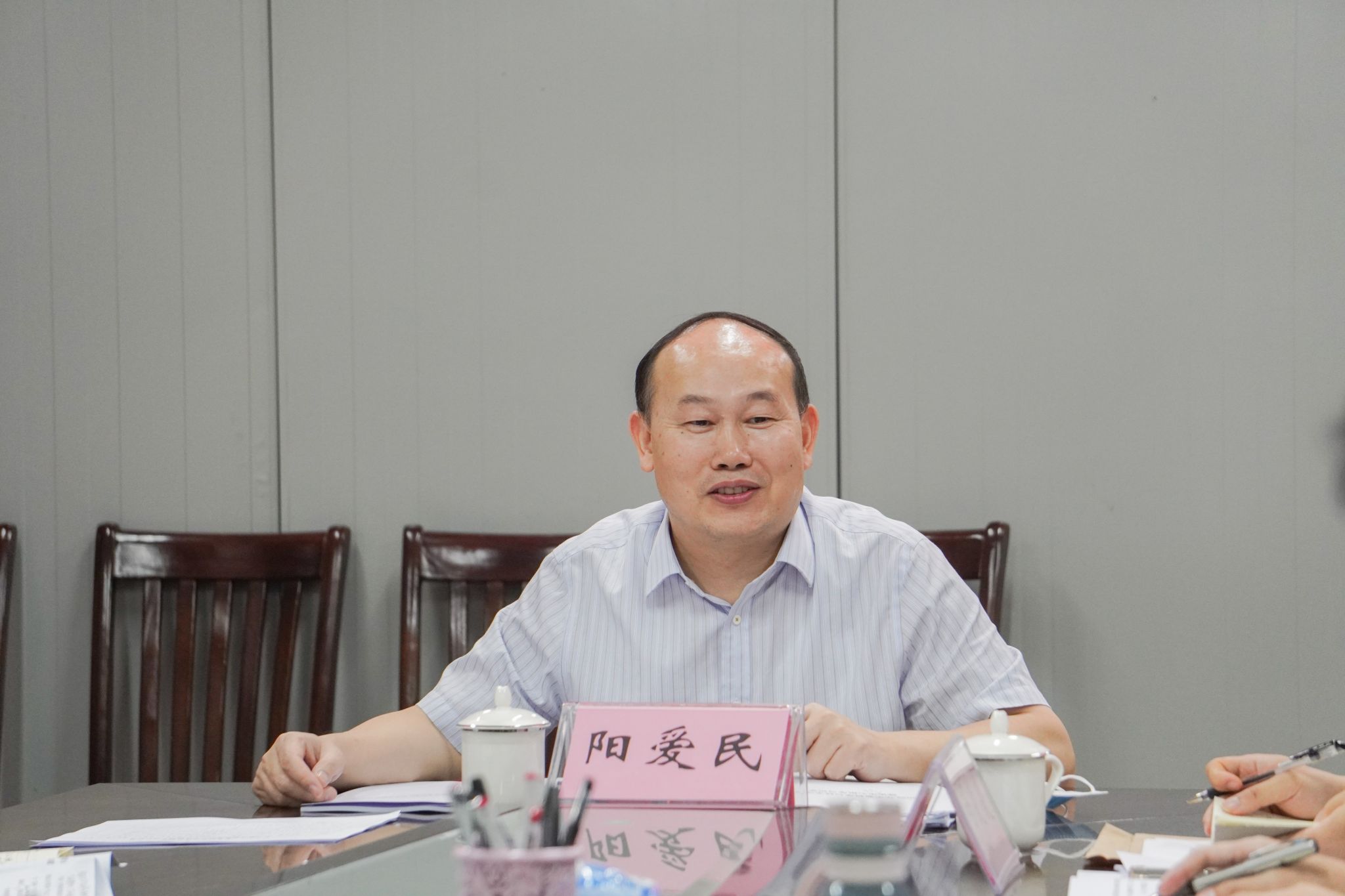 陈嘉敏摄-阳爱民校长特写 (1).jpg 陈嘉敏摄-阳爱民校长特写 (1).jpg