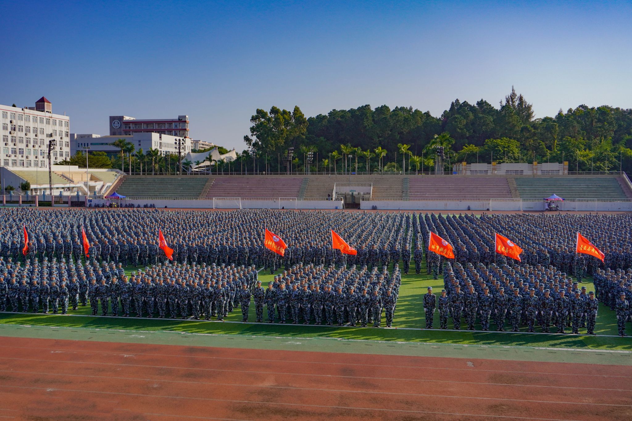黄杰志摄 (4)全景中.jpg