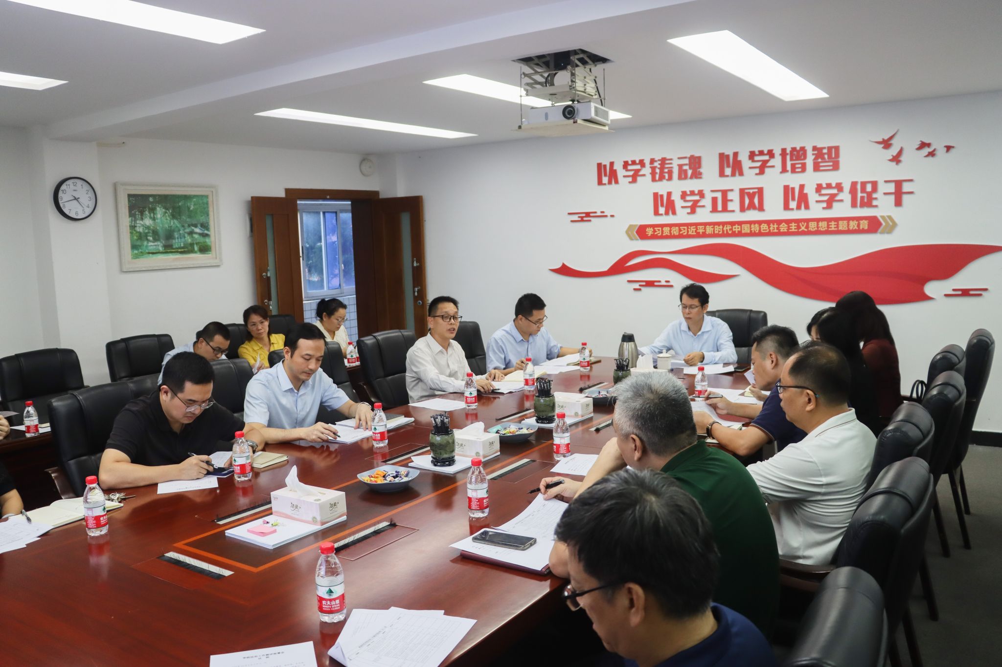 黄卓君摄(3)会议全景.jpg 黄卓君摄(3)会议全景.jpg