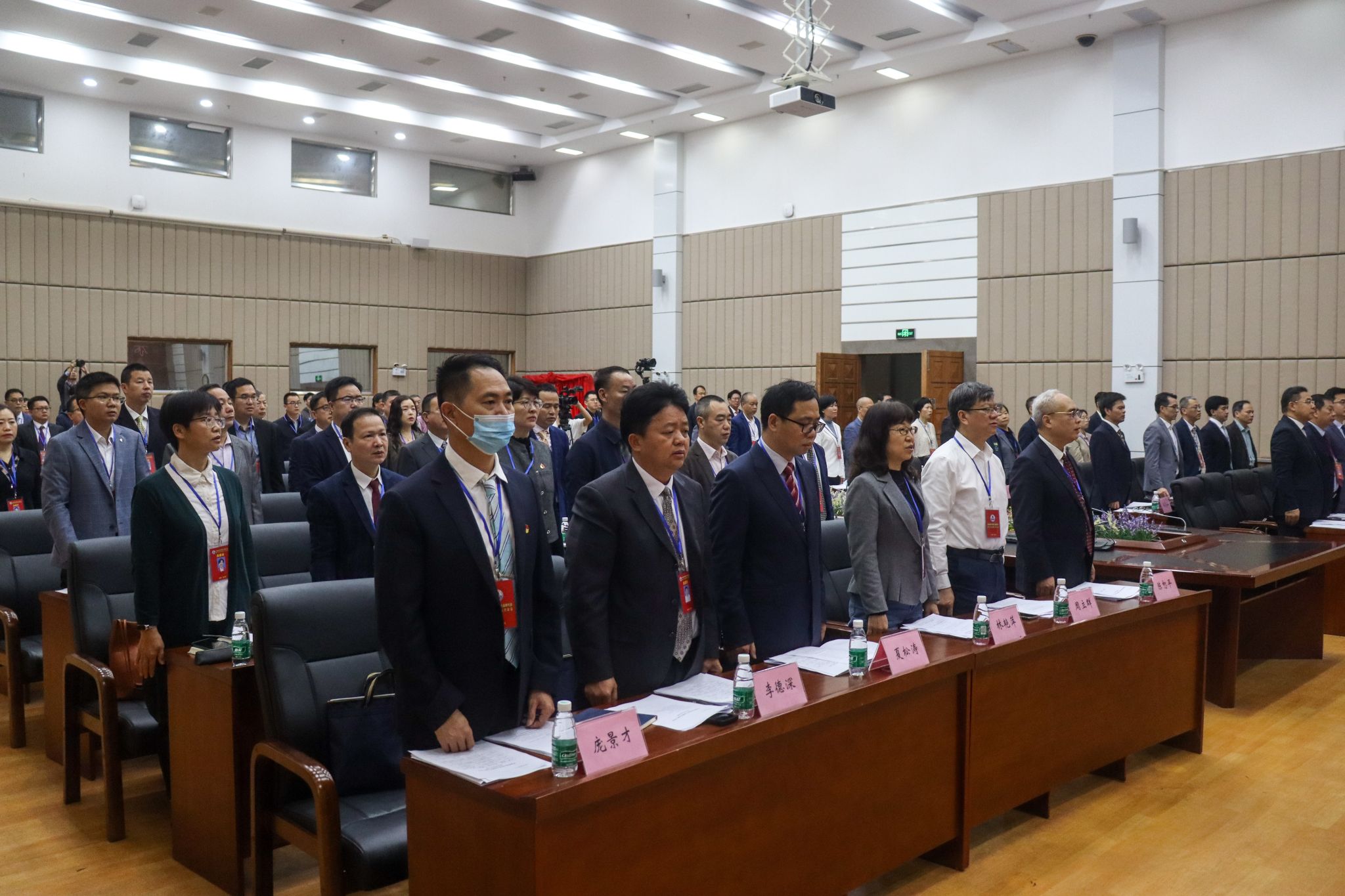 王佳乐摄 (11)唱国歌全景.jpg