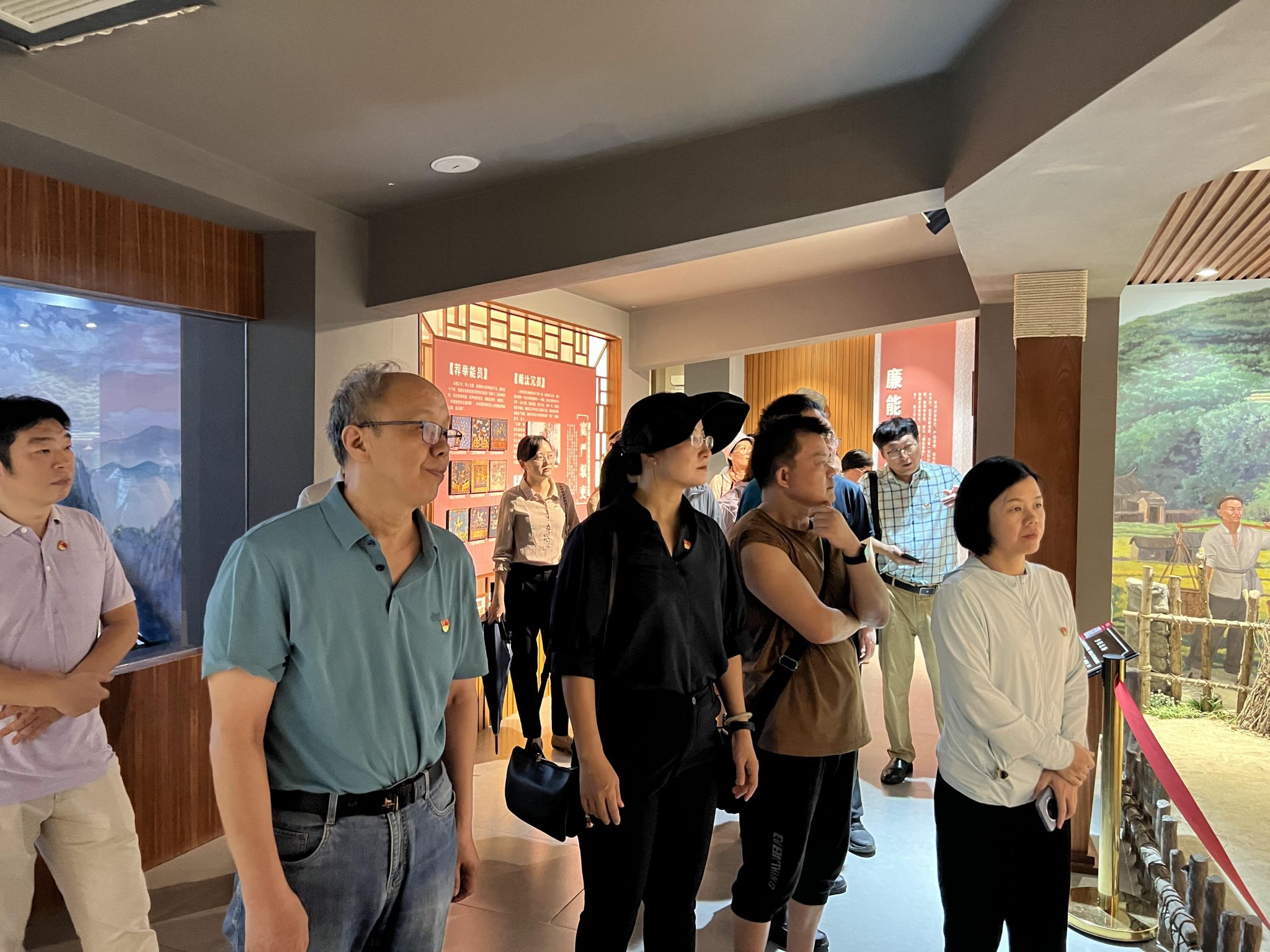 走进廉政教育基地研学实践.JPG