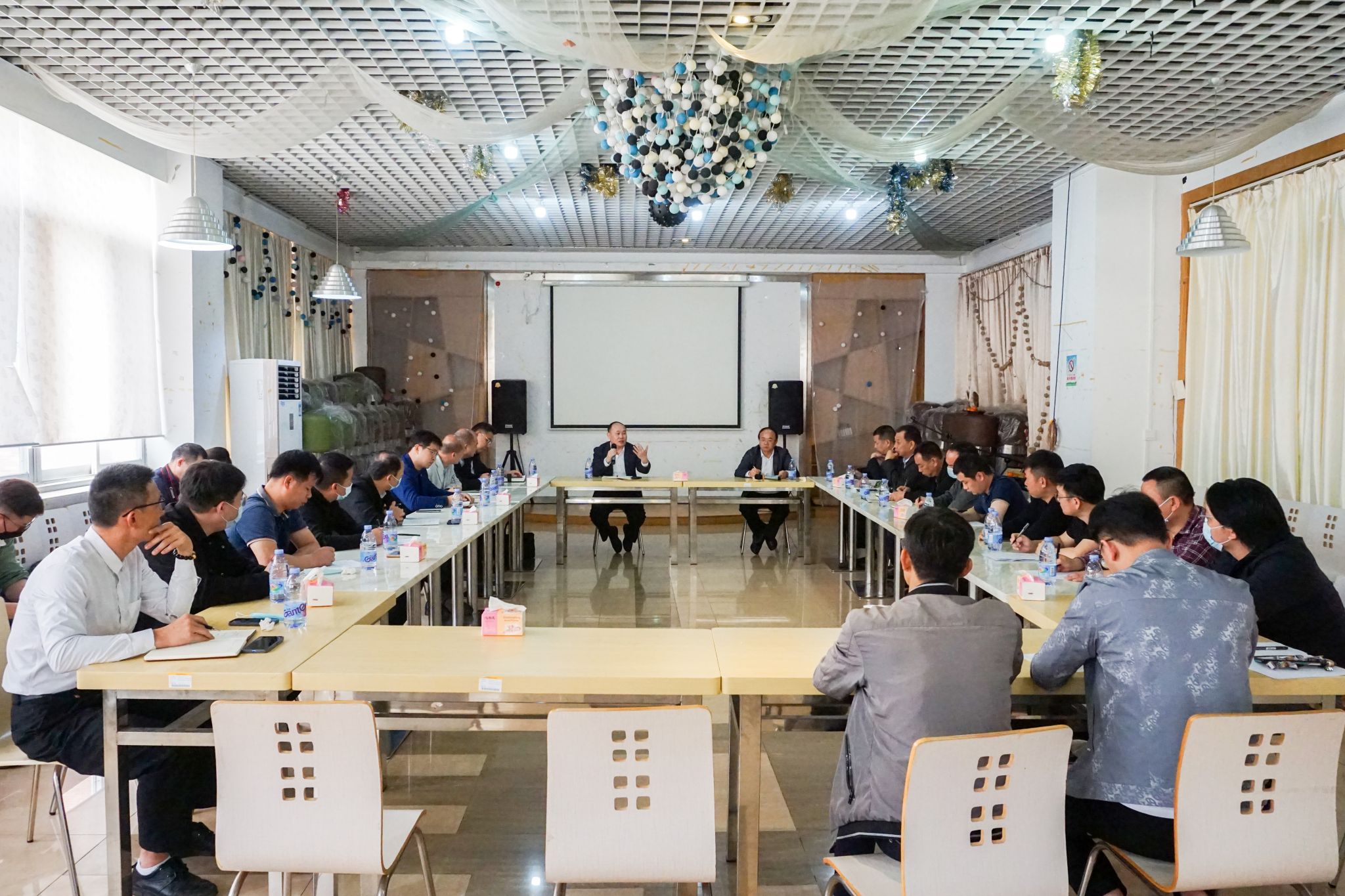 廖梓希摄 (19)座谈会全景.JPG