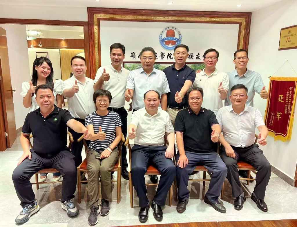 b4074fec2d8287f0f1fe372d1d4a871c.JPG b4074fec2d8287f0f1fe372d1d4a871c.JPG