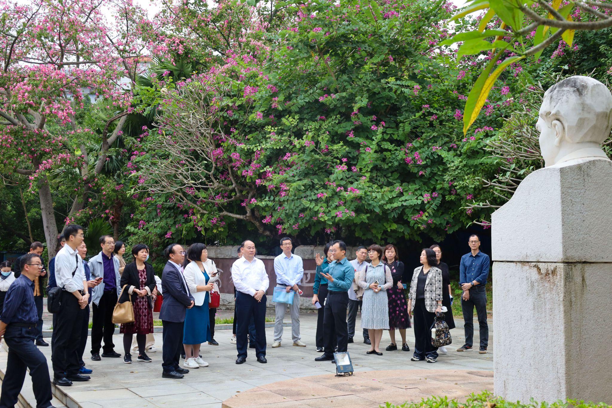 林卓君摄(19) 谭平山纪念园游园.jpg