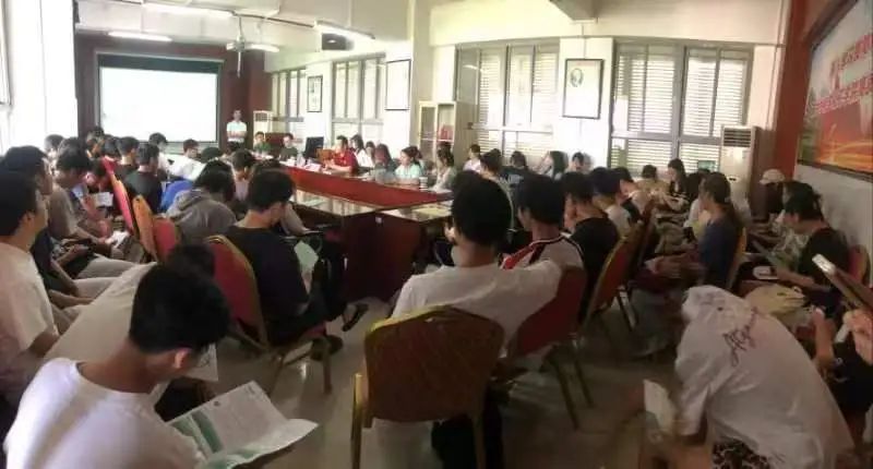 现场.jpg 现场.jpg