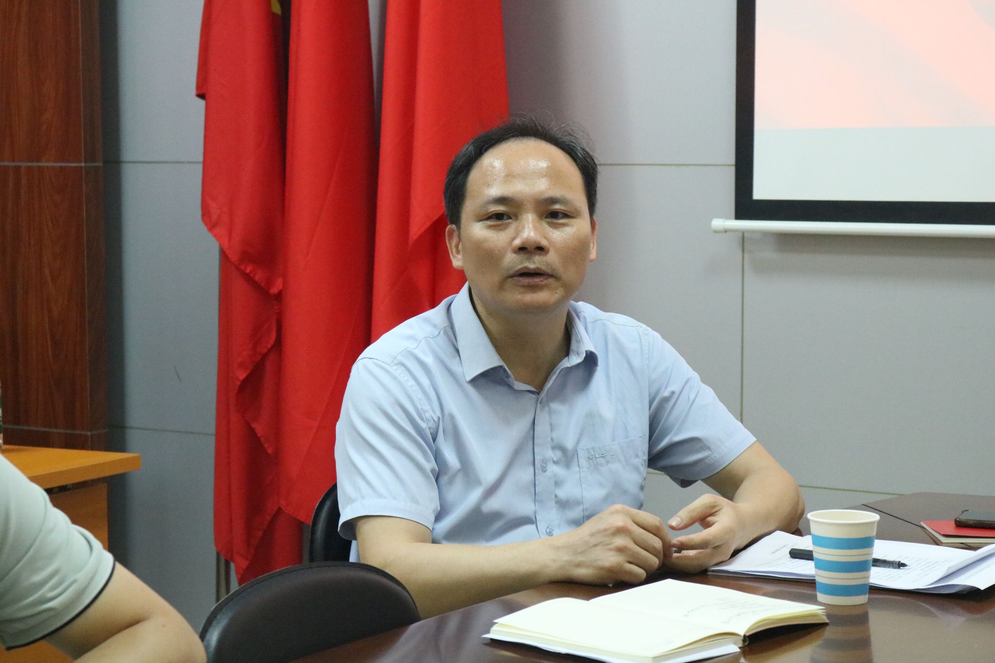 何等浩书记发言 (1).JPG 何等浩书记发言 (1).JPG