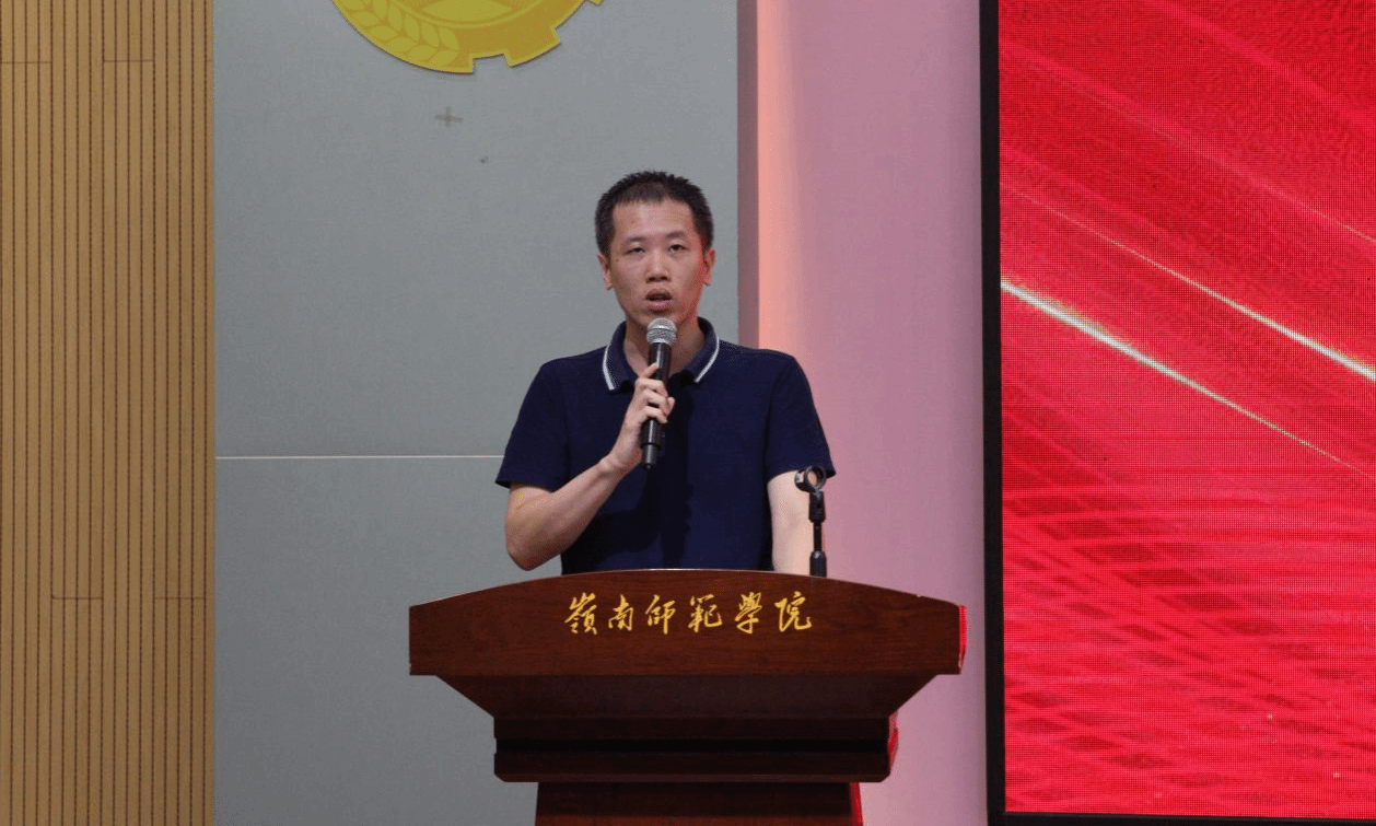 3、学院2024年考研工作先进个人林健博士发言.png 3、学院2024年考研工作先进个人林健博士发言.png