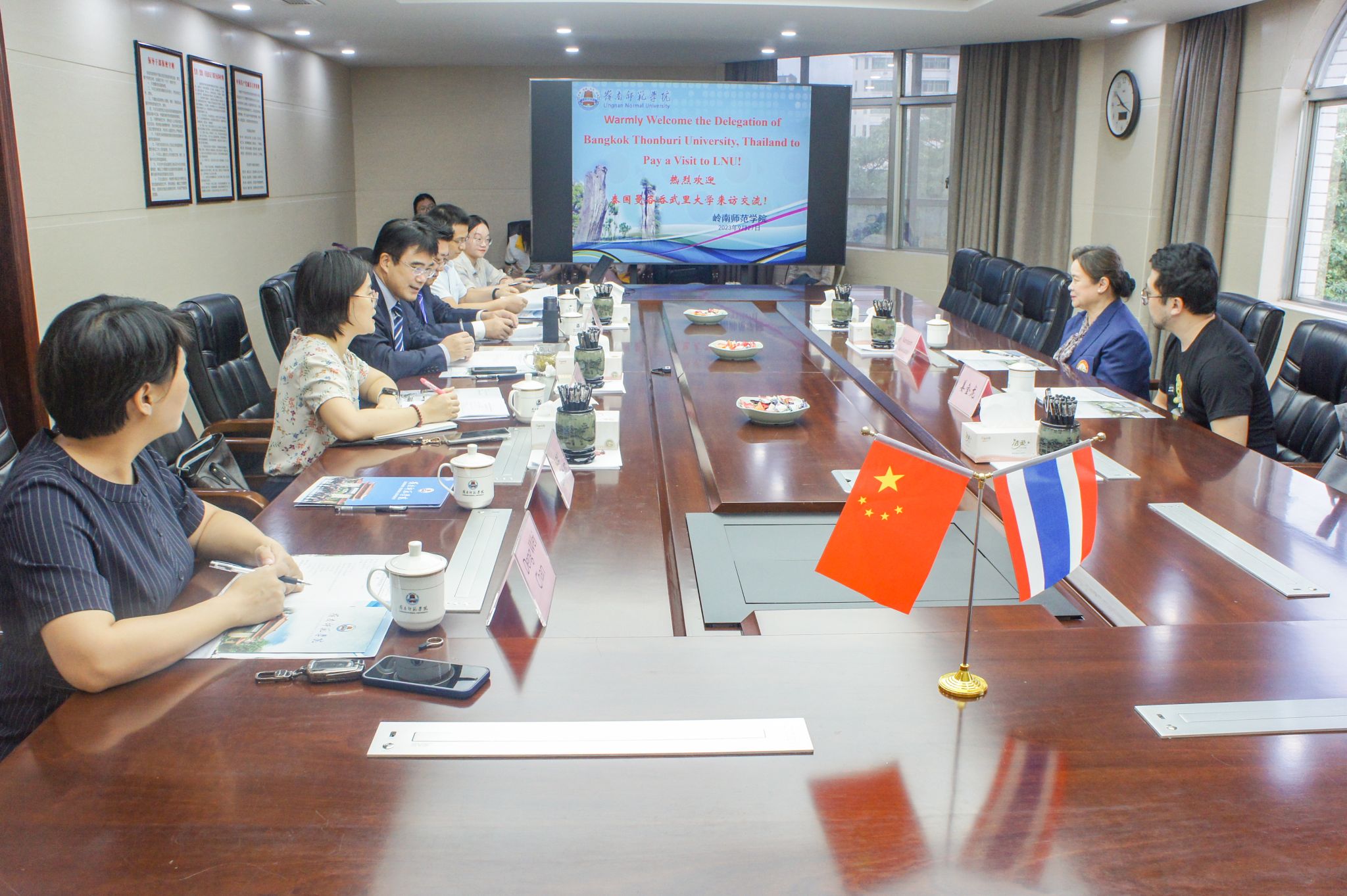 陈香媚摄(1)会议全景 (1).jpg
