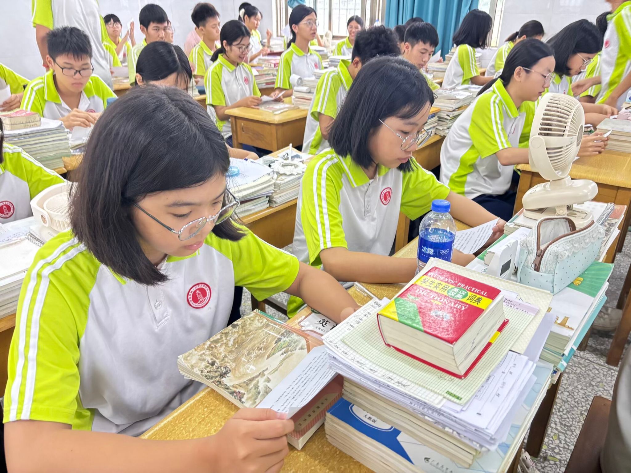 图片3.jpg 图片3.jpg