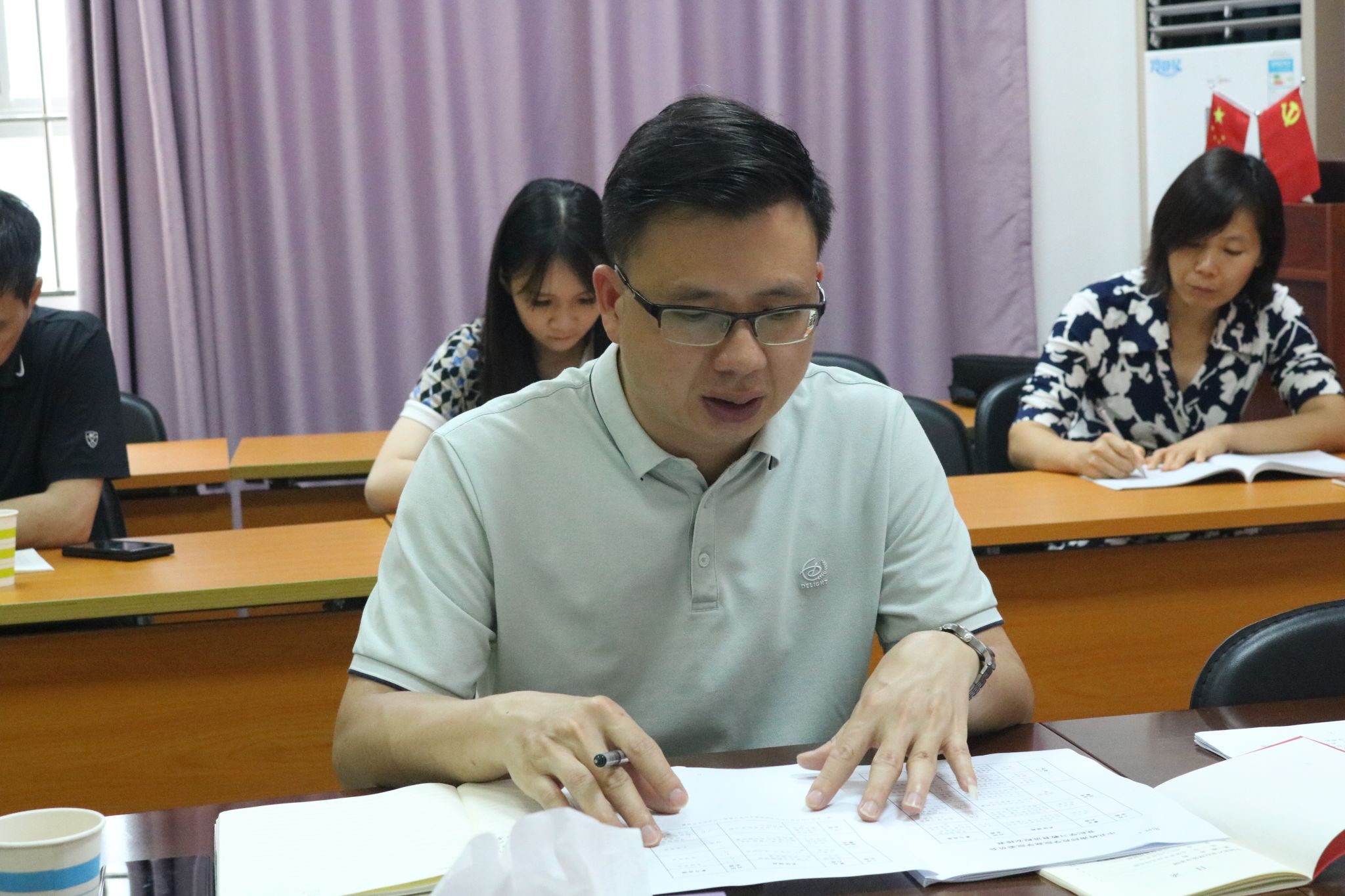谢明亮书记发言 (2).JPG 谢明亮书记发言 (2).JPG