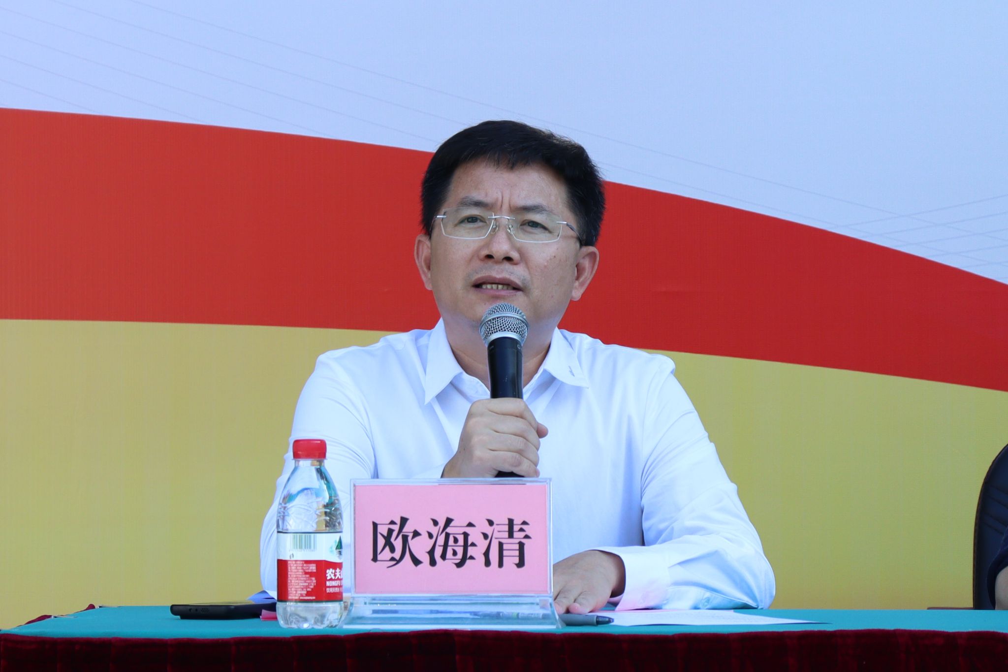 陈玉凤摄.jpg