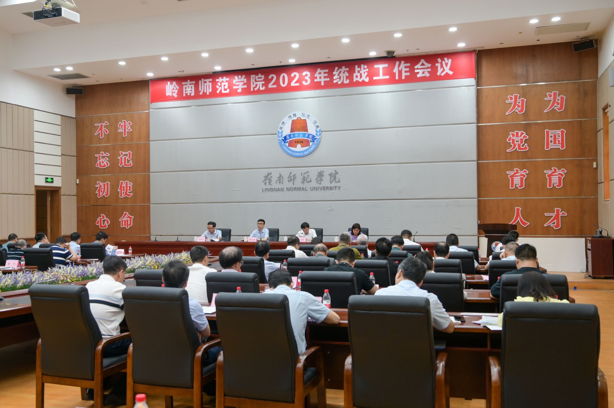 范昕怡摄 (7).jpg