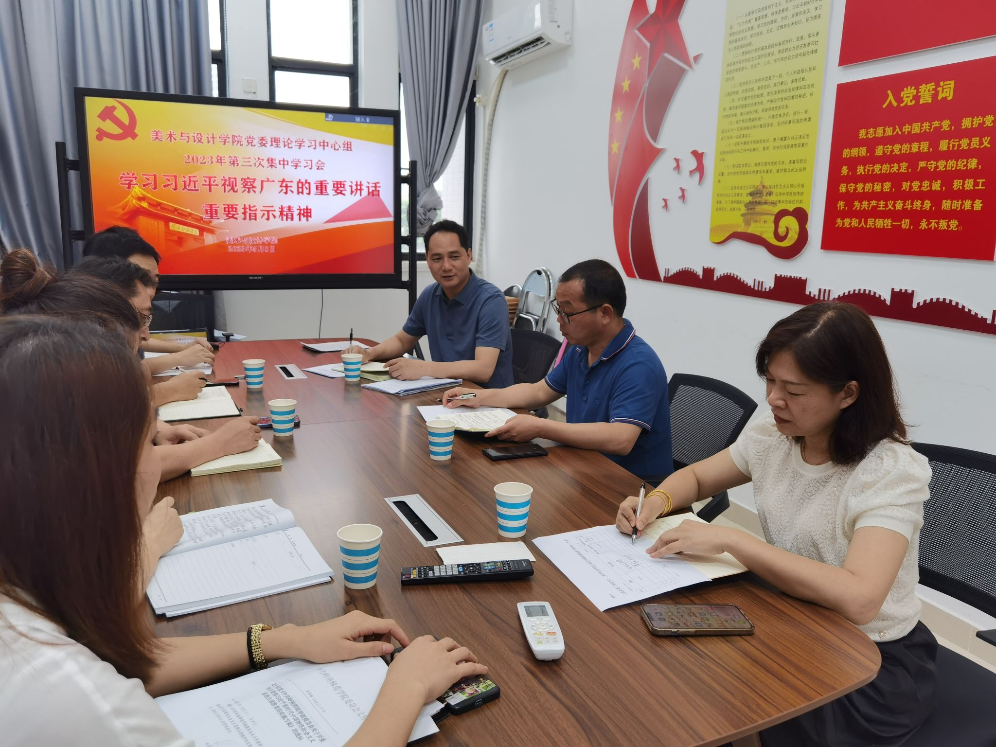 f6885a9340d125f01af1a2af170e636.jpg f6885a9340d125f01af1a2af170e636.jpg