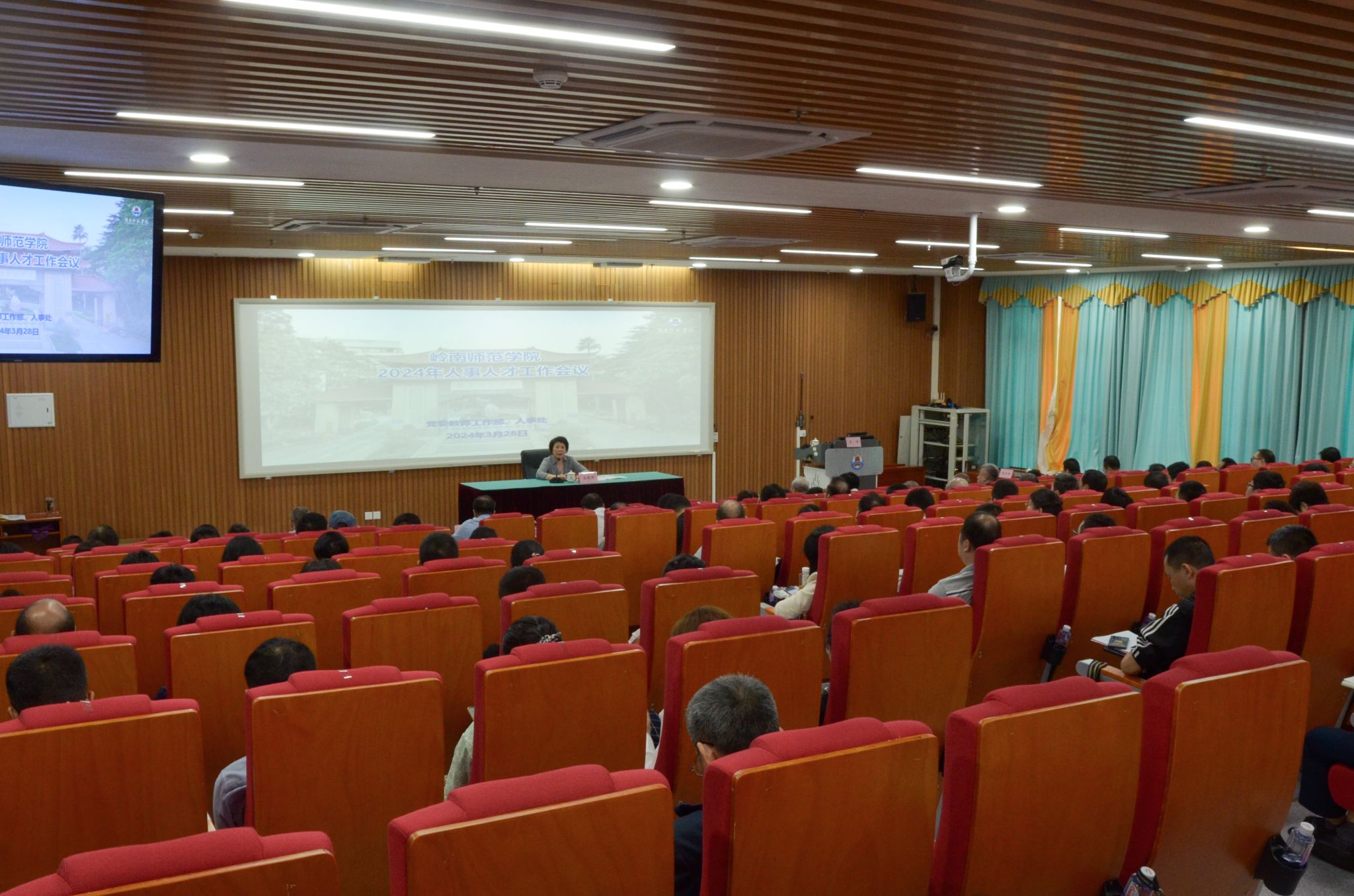 詹岚雅摄(6)兰书记讲话全景.jpg 詹岚雅摄(6)兰书记讲话全景.jpg