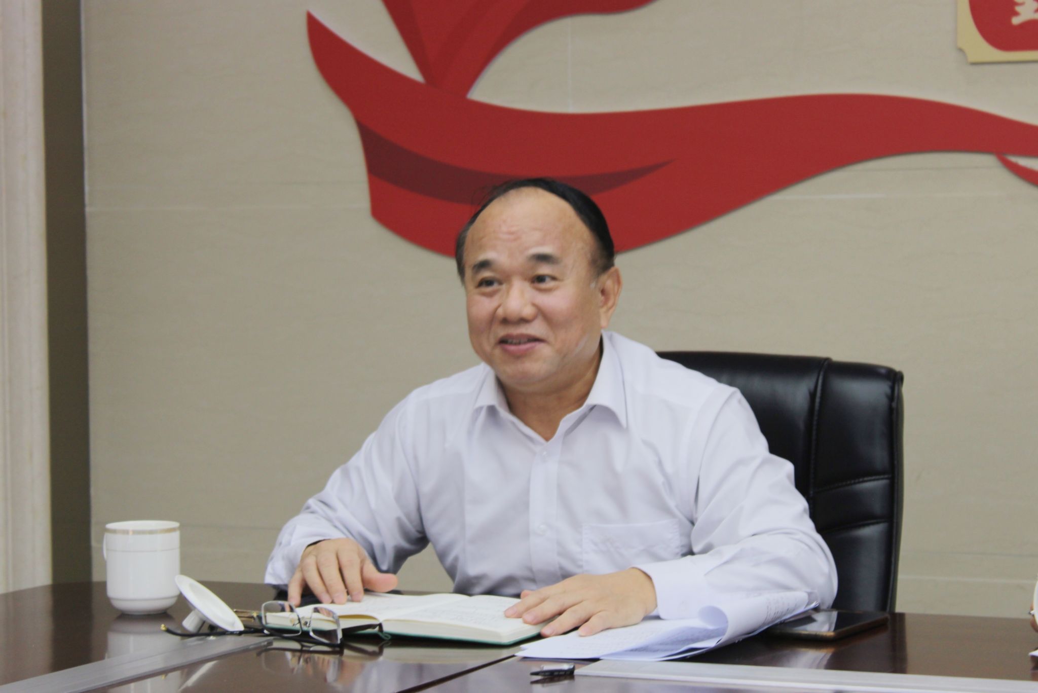 刘舒燕摄-苏校特写2.jpg 刘舒燕摄-苏校特写2.jpg