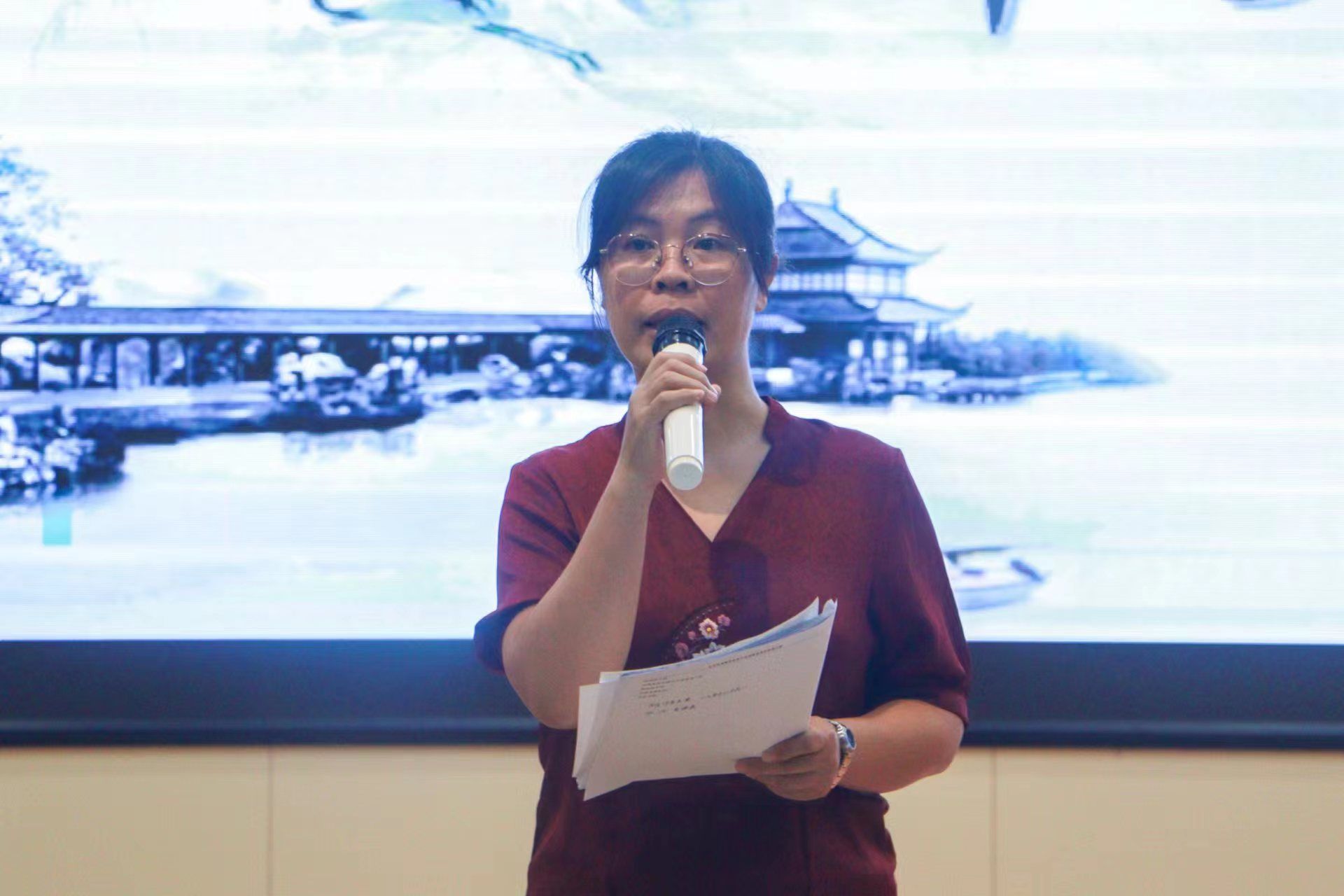 陈晓清老师点评 朱洁妍.jpg 陈晓清老师点评 朱洁妍.jpg