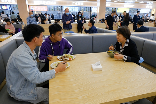 春晖园食堂开业啦